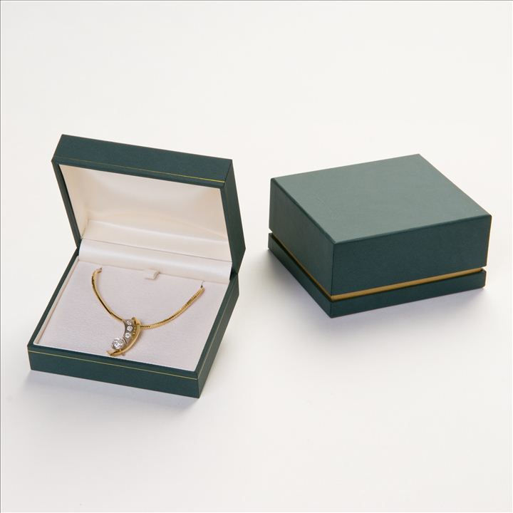 Square Corner Pendant Box
