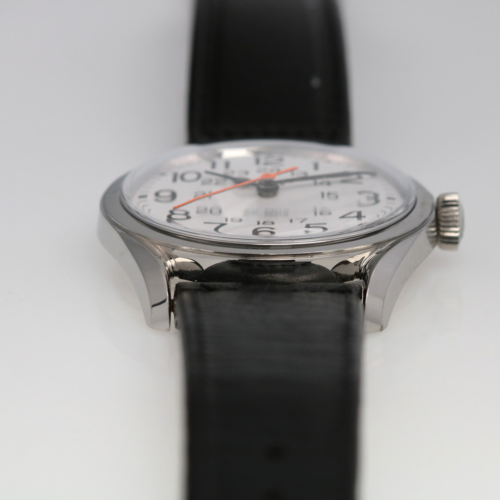 Universal-Geneve-Railrouter-Ref-865100 lugs at 6