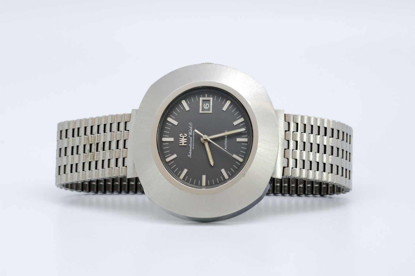 IWC Stainless Steel "Flying Saucer" Ref. 1873 on side