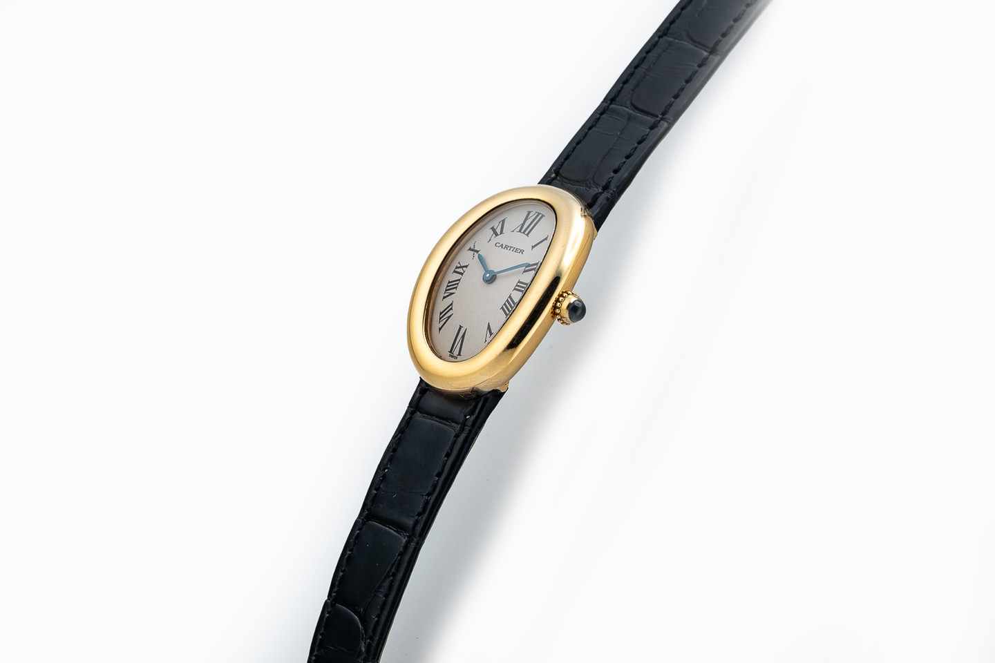 Cartier Yellow Gold Baignoire Ref 1954 crown