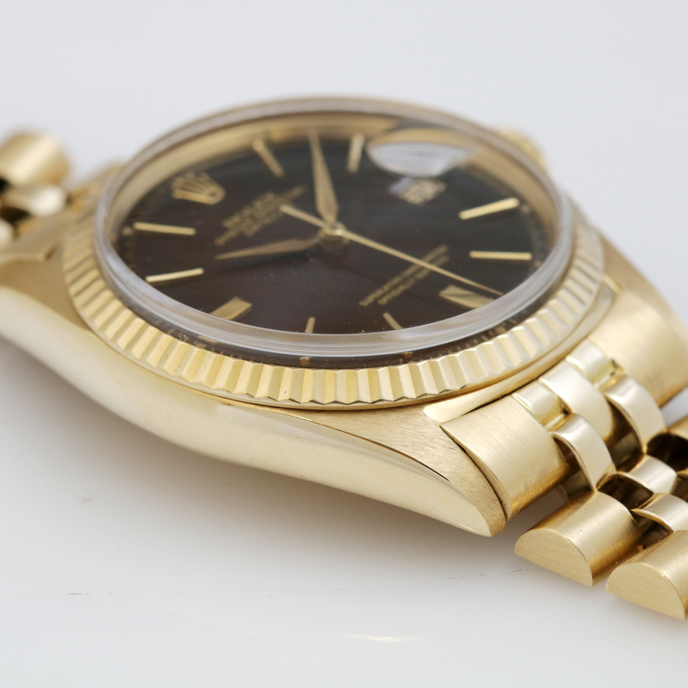 Tropical Rolex Yellow Gold Datejust Ref. 1601 lug