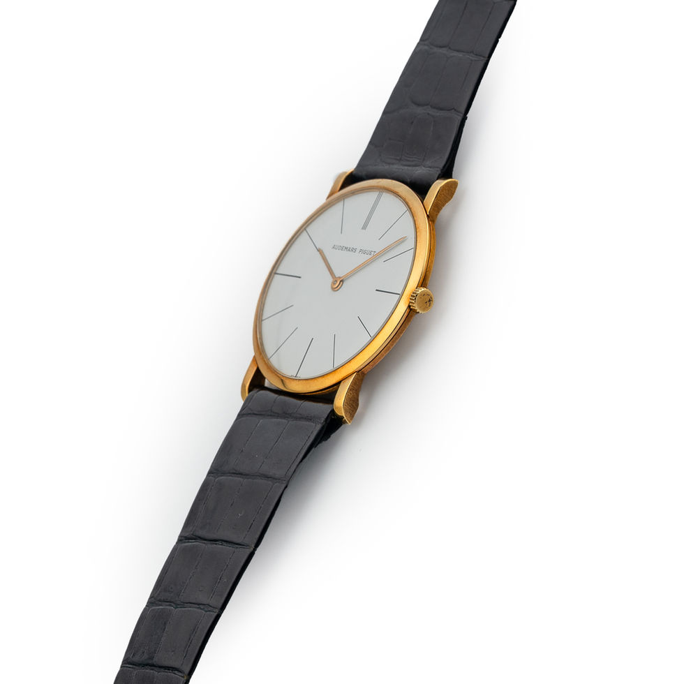 Audemars Piguet  Ultra Thin Yellow Gold Dress Watch crown