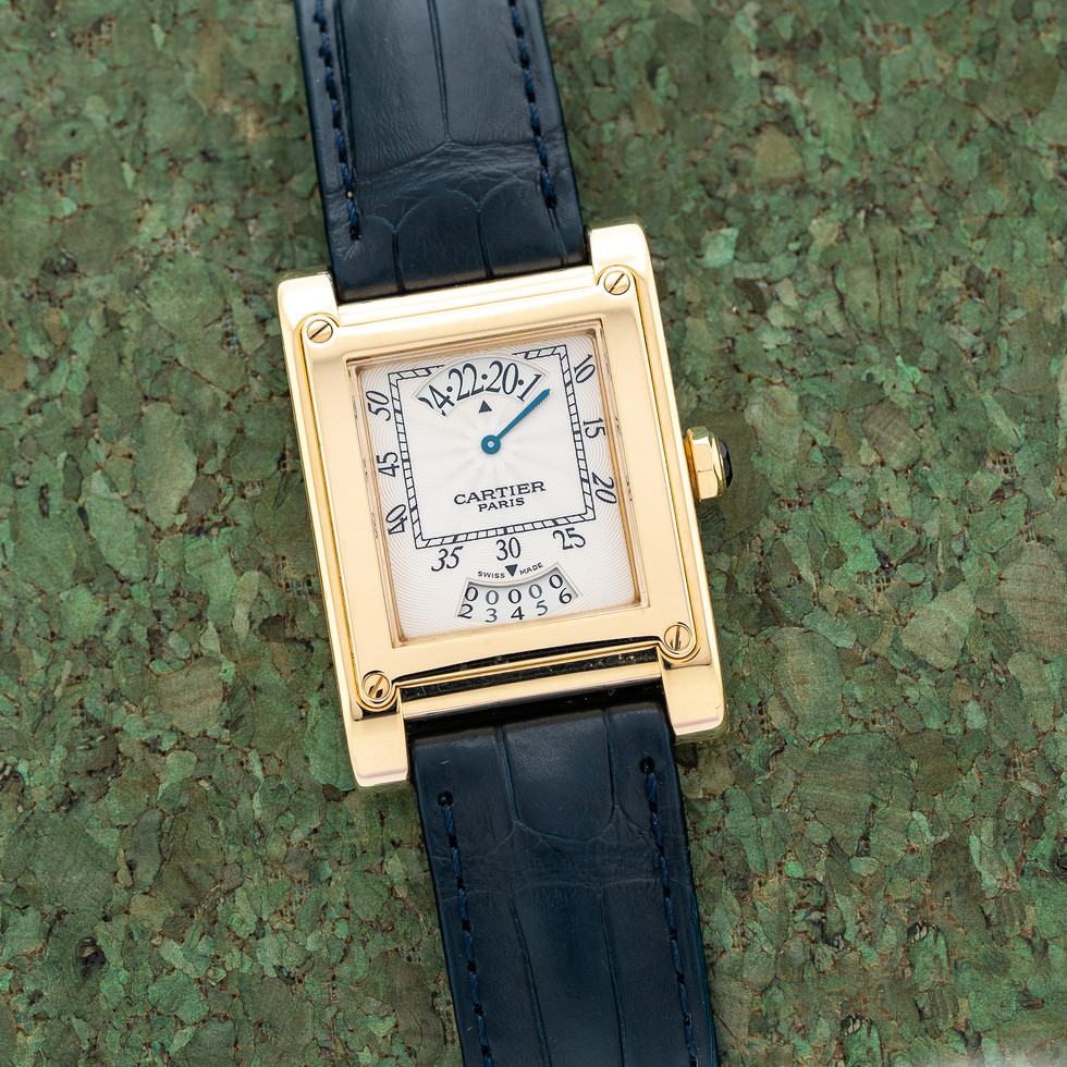 Cartier CPCP Tank a' Vis "Wandering Hours" in Yellow Gold live