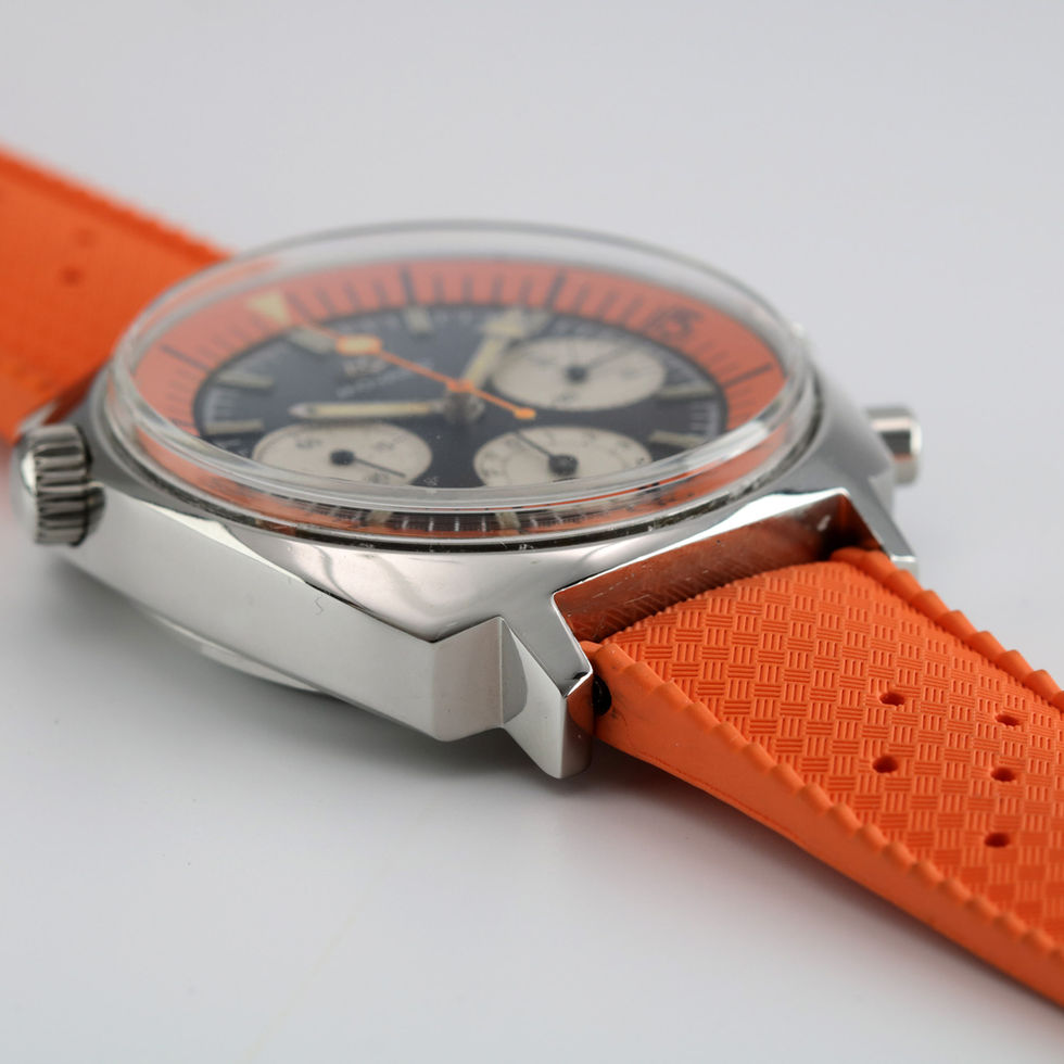 Movado Super Sub Sea Chronograph Ref 206-705-504 lug