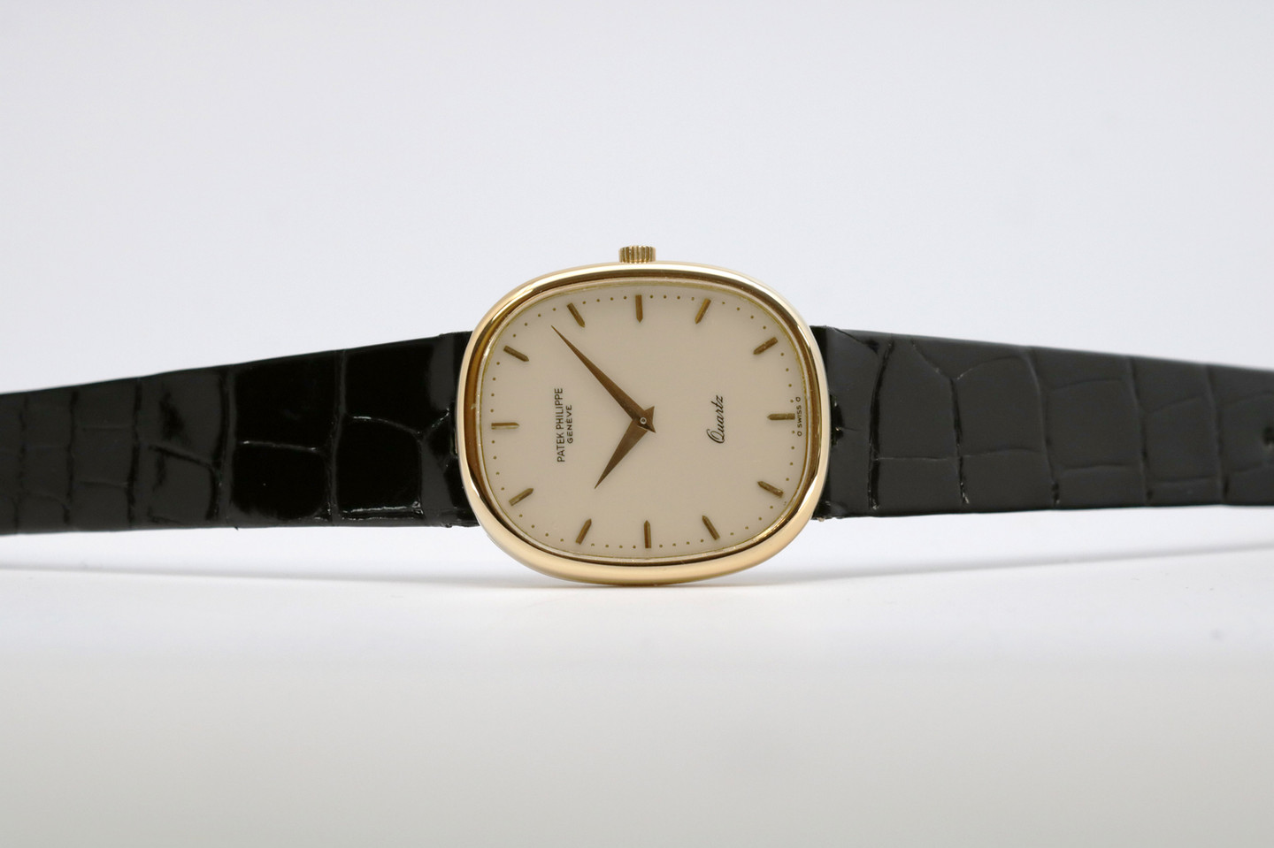 Patek Philippe Golden Ellipse Quartz Ref 3838 on side