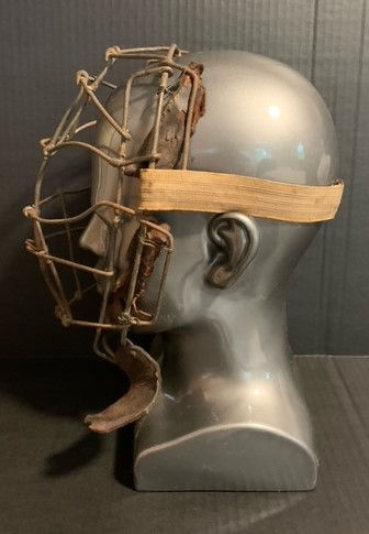 Miniatura: 1900's Vintage Catcher's Spiderman Mask