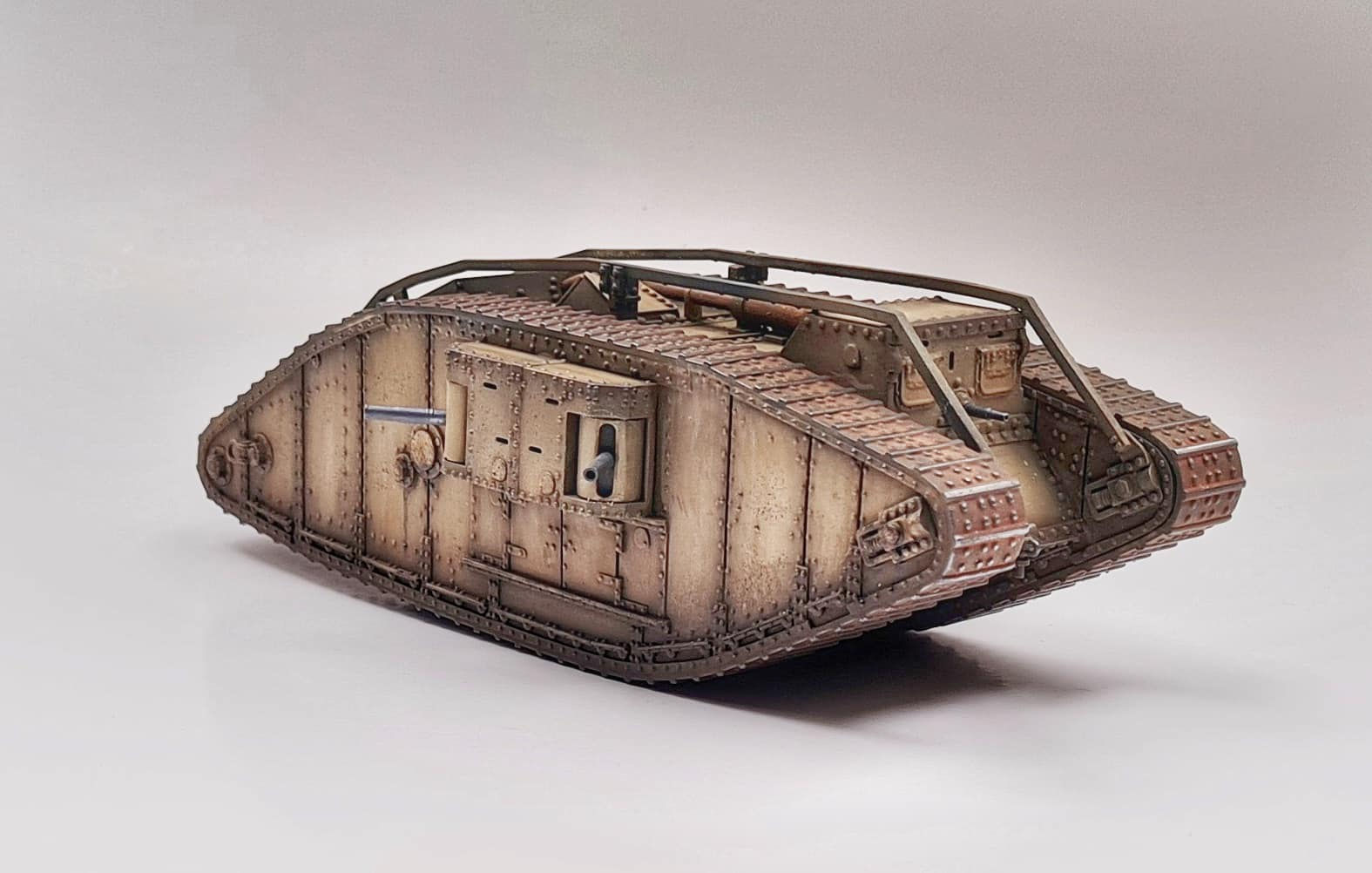 British Tank Mark IV Female 1:72