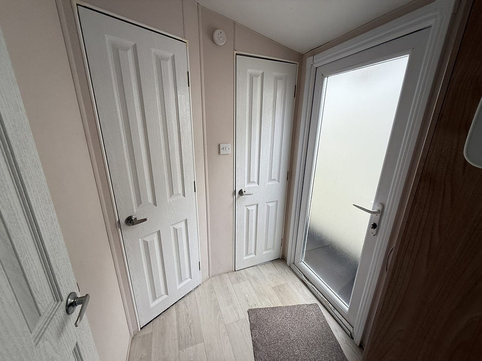 Miniatura: Delta Family 4 Quartos (≈ 43,49 m²) UK01