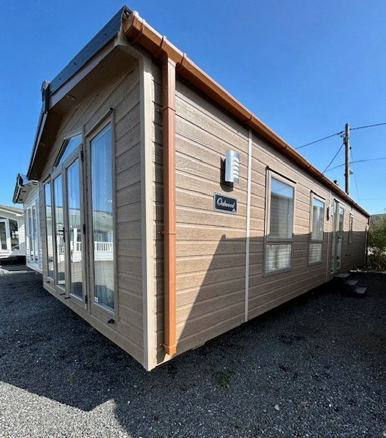 Miniatura: Delta Oakwood Sandalwood Canexel Cladding 40x13 2 Bedrooms 2 Toilets Washin UK10