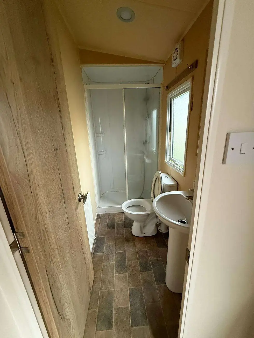 Thumbnail: ABI Coworth 2 Quartos (40,15 m²) UK02