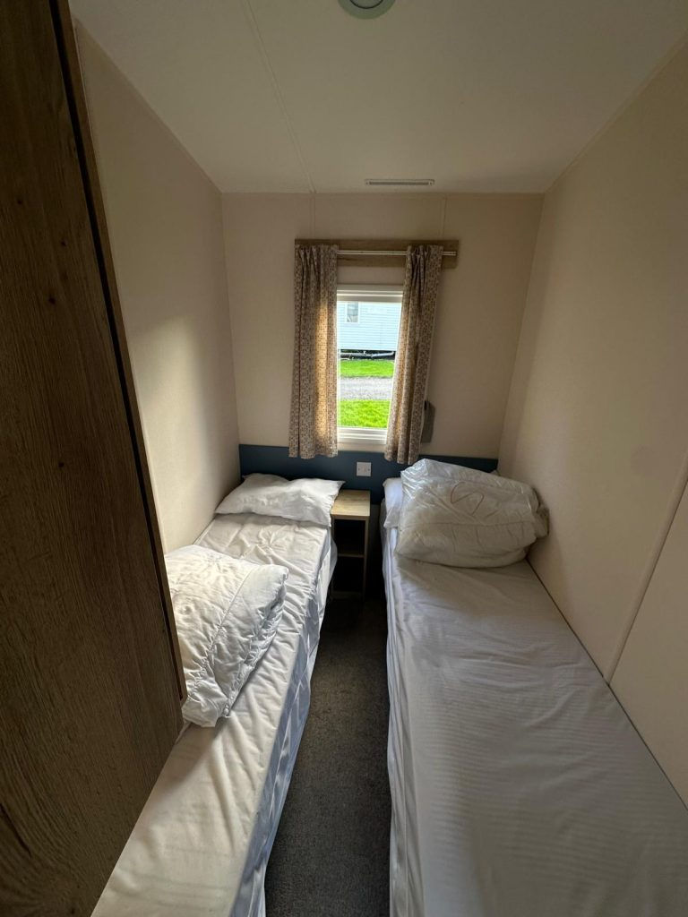 Miniatura: ABI Coworth 3 Quartos (33,53 m²) UK17