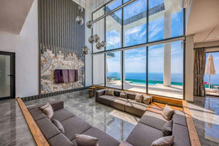 Luxury Vacation Rental with Modern Interior Design in NYC