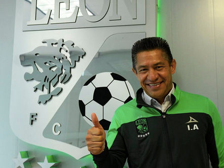 Ambriz aplica en León su formación en Europa con un modelo “humanista”