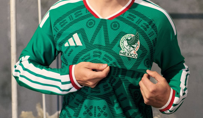 ADIDAS PAGA SOLO $41 MIL AL GOBIERNO MEXICANO PARA USAR LA PIEDRA DEL SOL EN EL JERSEY DEL MUNDIAL 2026