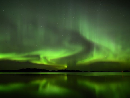 Tormenta solar provoca “explosión” de auroras boreales; ¿serán visibles desde México?