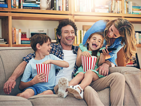 ¡Domingo de Risas! Las Mejores Series Divertidas que Puedes Ver en Streaming Hoy