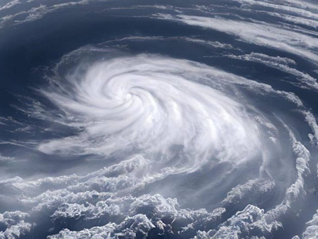 El Ciclón Tropical Dieciocho podría convertirse en el huracán "Rafael" en costas mexicanas