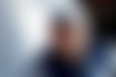 Diego Armando Maradona renueva con Gimnasia y Esgrima