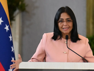 Delcy Rodríguez Juramentada como Presidenta Encargada en Medio de Confrontación Política y Clima de Tensión en Venezuela