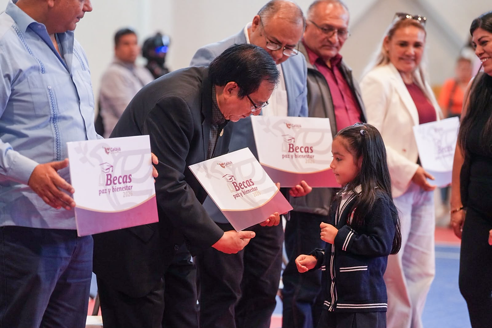 COMIENZA LA ENTREGA DE BECAS “PAZ Y BIENESTAR” PARA 3,799 ESTUDIANTES DE CELAYA