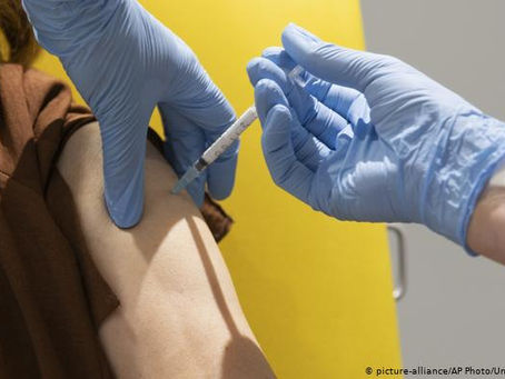 Argentina entre los 50 países con mayor población vacunada contra Covid19