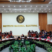 INE aprueba solo una parte del nuevo emblema de Somos y bloquea diseño por riesgo de confusión electoral