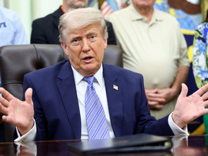 Trump amenaza con “volar por los aires” a Irán si fracasa acuerdo nuclear