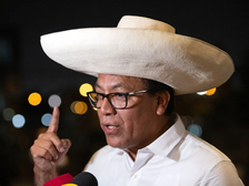 Elecciones en Perú: Roberto Sánchez encabeza marcha en Lima para exigir transparencia