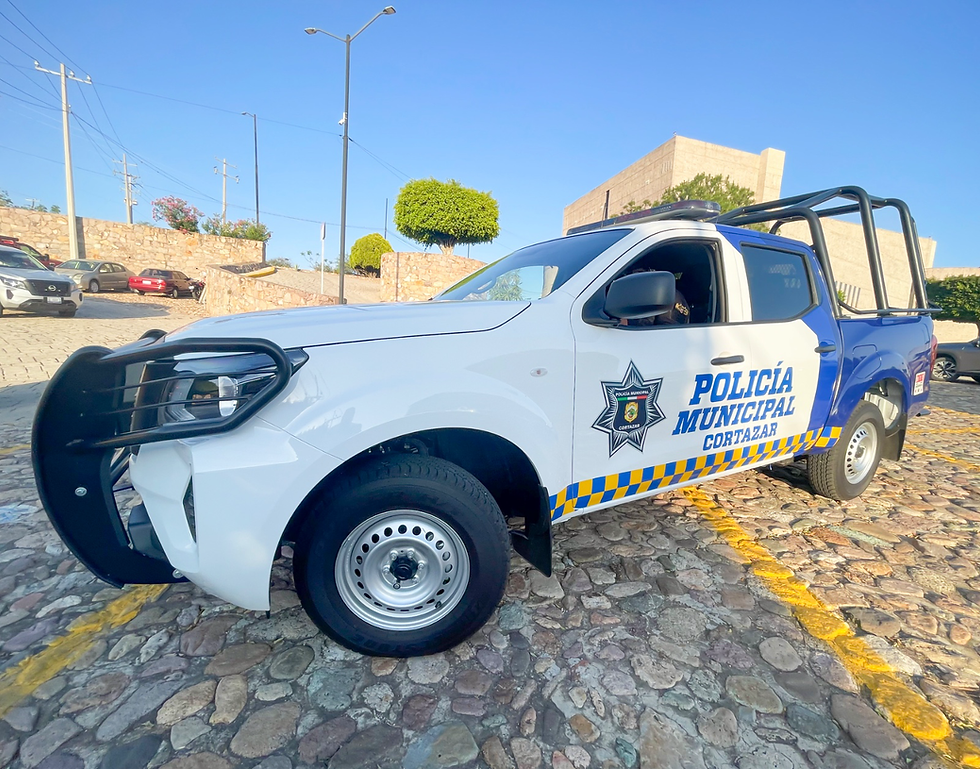 FORTALECE MAURICIO ESTEFANÍA LA SEGURIDAD EN CORTAZAR CON LA LLEGADA DE NUEVAS PATRULLAS Y MOTOCICLETAS EQUIPADAS