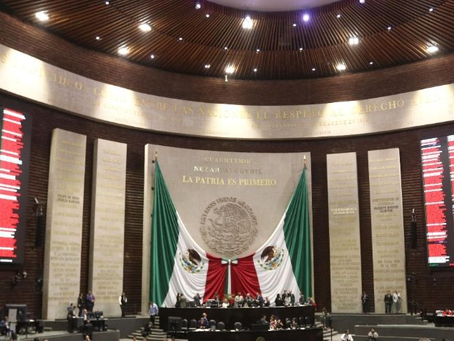 Morena abre la puerta a reprogramar la elección judicial y alista una reforma electoral de fondo