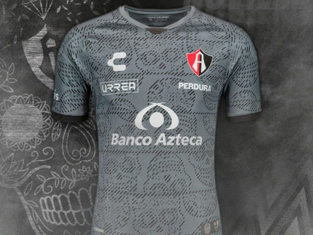 Atlas presenta uniforme del Día de Muertos