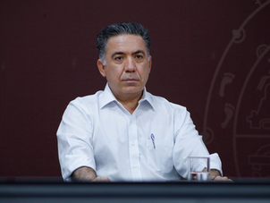 Enrique Inzunza rompe con Morena y acusa a EU de una campaña contra AMLO