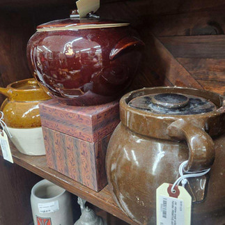 Vintage collectible pottery