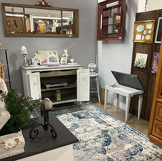 antique mall vendor booth