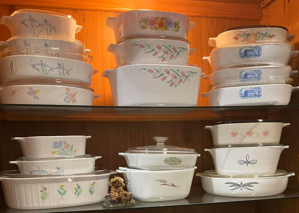 Vintage kitchenware collectibles