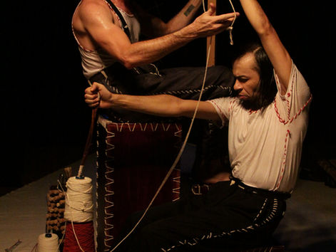 Espetáculo “Pai & Filho” estreia no CCBB SP inspirado na obra de Franz Kafka