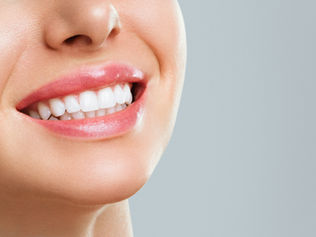 How to Maintain a Healthy Smile Daily