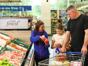 South Ayrshire shoppers show that healthy eating is more than a New Year’s resolution