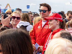 “One of The Busiest Pilot Meet & Greets” - Huge Crowds Turn Out to Meet the Red Arrows at Ayrshow