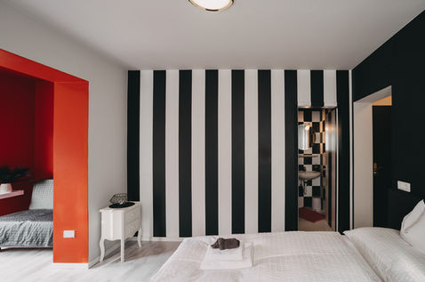Zimmer mit Pool & Frühstück - Garni Unterweggütl - Bed & Bar Ba ins in Naturns, Südtirol