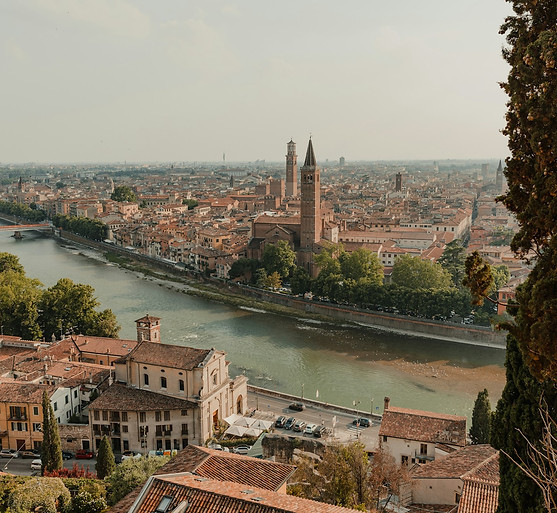 Ein Tagesausflug in die romantische Stadt Verona