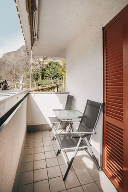 Zimmer mit Freibad - Garni Unterweggütl - Bed & Bar Ba ins in Naturns bei Meran