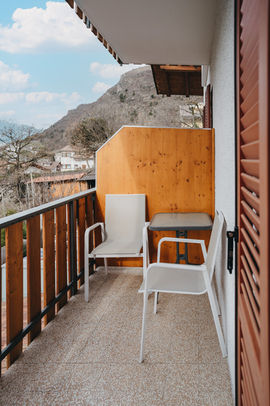 Zimmer mit Pool - Garni Unterweggütl - Bed & Bar Ba ins in Naturns, Südtirol