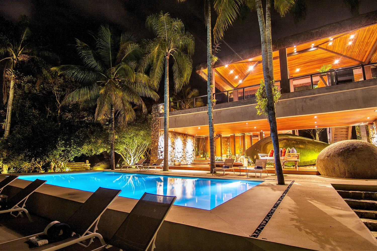 vacation-rental-in-angra-dos-reis-rio-de-janeiro-brazil-5cc07bff2022ef0010302b7a.webp