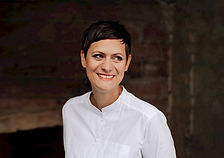 5616-linda-3-min_edited.jpg