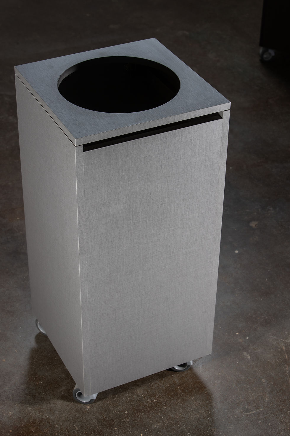 Miniature : Guéridon POUB'CUBE