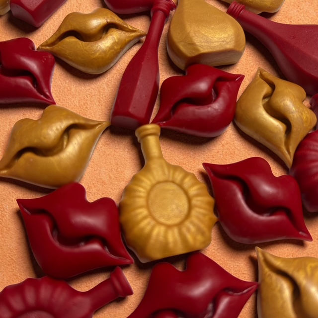 Thumbnail: Sweet Kisses and Bourbon Wax Melts