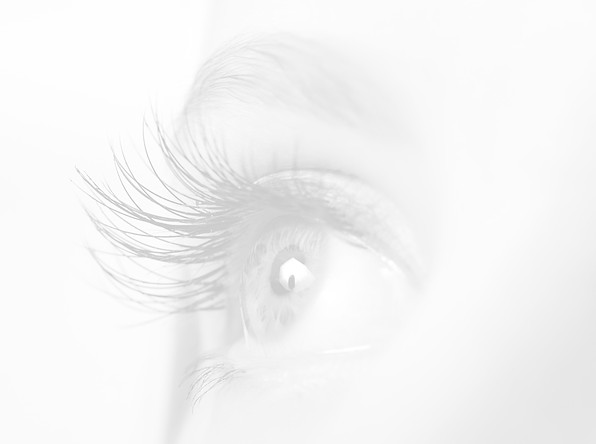 Female eye with long eyelashes close up_edited.jpg