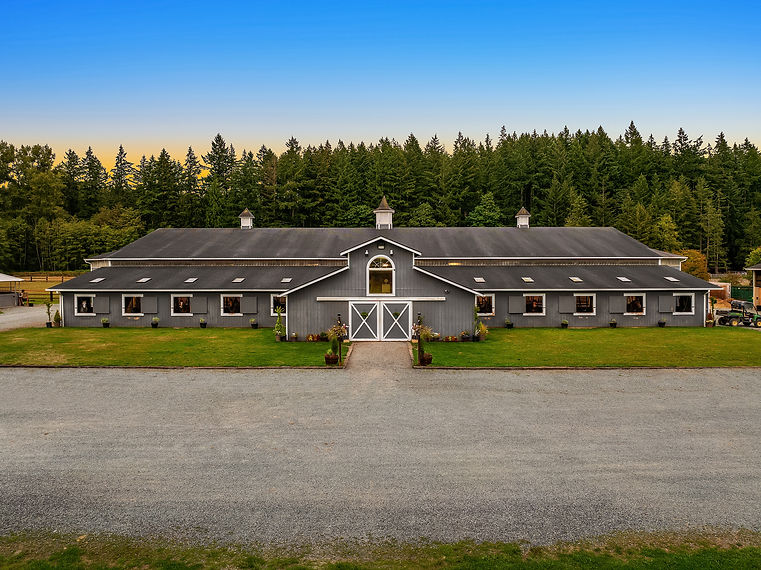 Front picture of main barn