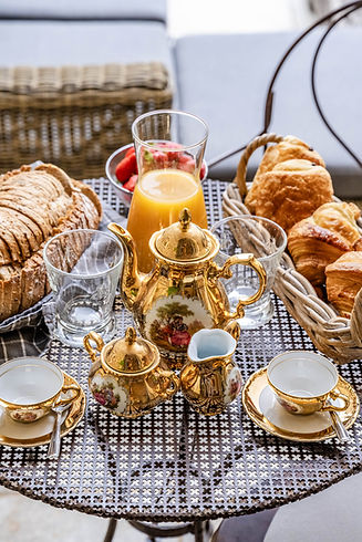 petit-dejeuner-luxe-location-touristique-Alpilles